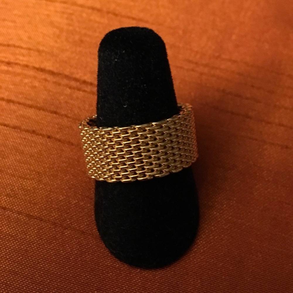 Gold Color Ring - Picture 2 of 6